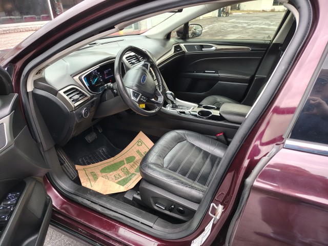 2013 Ford Fusion SE for sale at Mull's Auto Sales