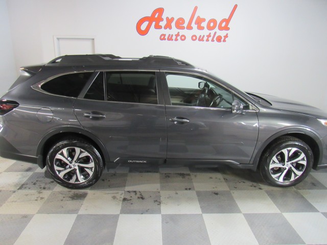 2021 Subaru Outback Limited - Photo 8
