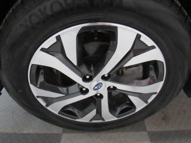 2021 Subaru Outback Limited - Photo 12