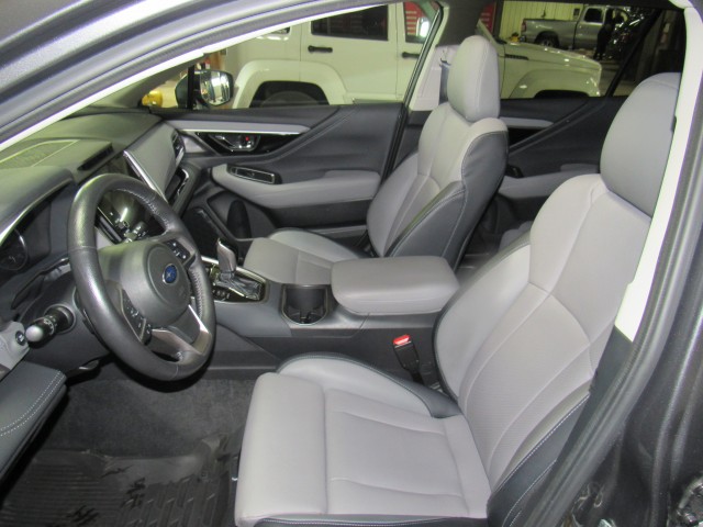 2021 Subaru Outback Limited - Photo 15