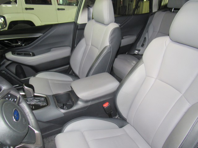 2021 Subaru Outback Limited - Photo 23