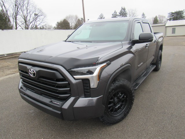 2025 Toyota Tundra SR5 CrewMax 4WD