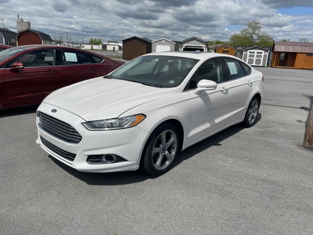 2013 Ford Fusion SE for sale at Mull's Auto Sales