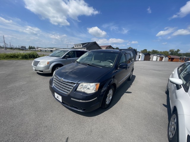 2009 Chrysler Town & Country Touring for sale at Mull's Auto Sales