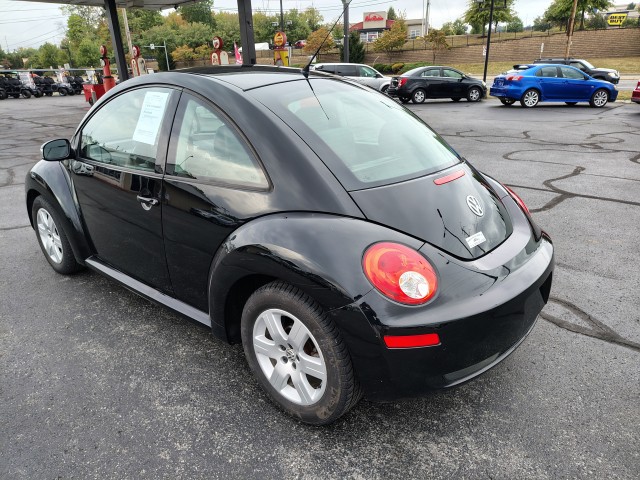 2007 Volkswagen New Beetle  for sale at Mull's Auto Sales