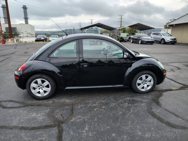 2007 Volkswagen New Beetle  for sale at Mull's Auto Sales