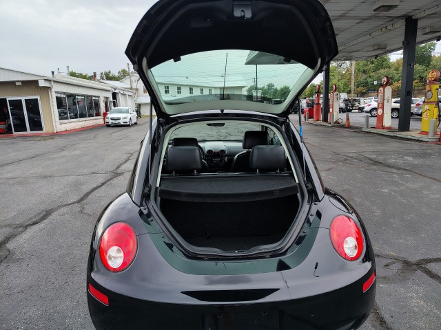 2007 Volkswagen New Beetle  for sale at Mull's Auto Sales