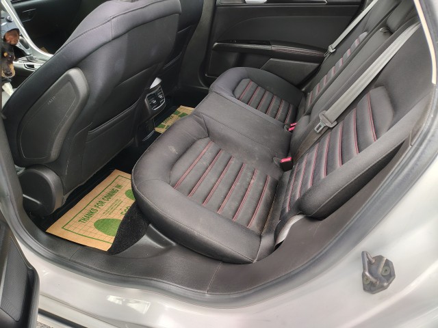 2013 Ford Fusion SE for sale at Mull's Auto Sales