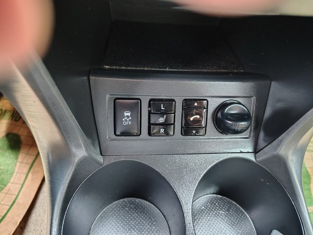 2011 Toyota RAV4 Limited V6 4WD for sale at Mull's Auto Sales